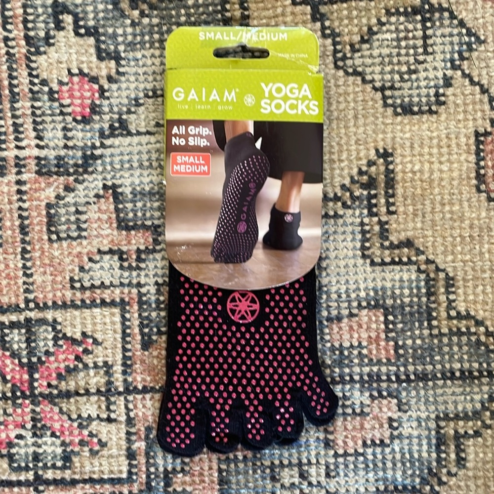 NWT Gaiam Yoga Socks